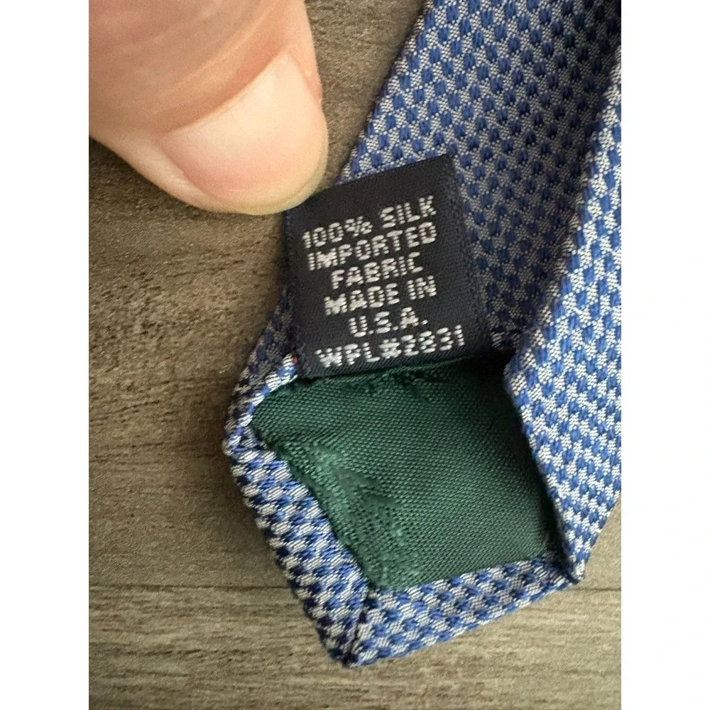 Tommy Hilfiger Mens Tie Green With Blue‎ 100% Silk Geometric Pattern Legth 57 in